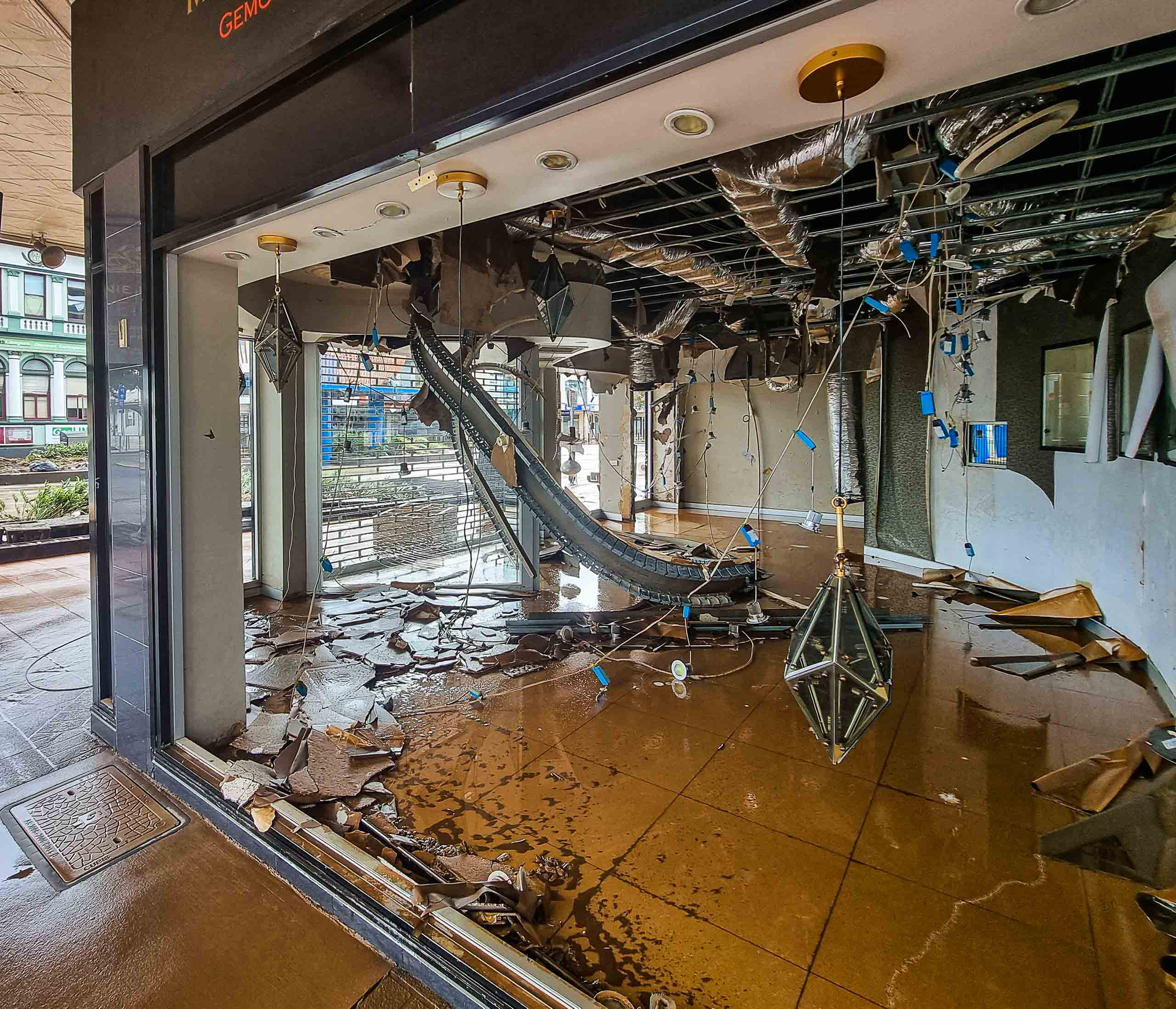 home-page-road-damage